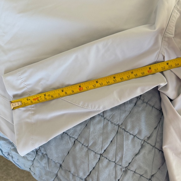 Zella Stretch Chino Shorts - Picture 3 of 3